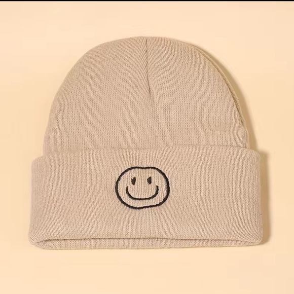 Smiley face beanies - Picture 5 of 6